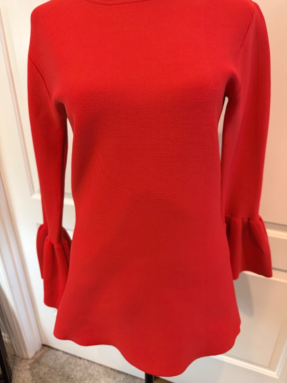 Red statement top - body hugging! M